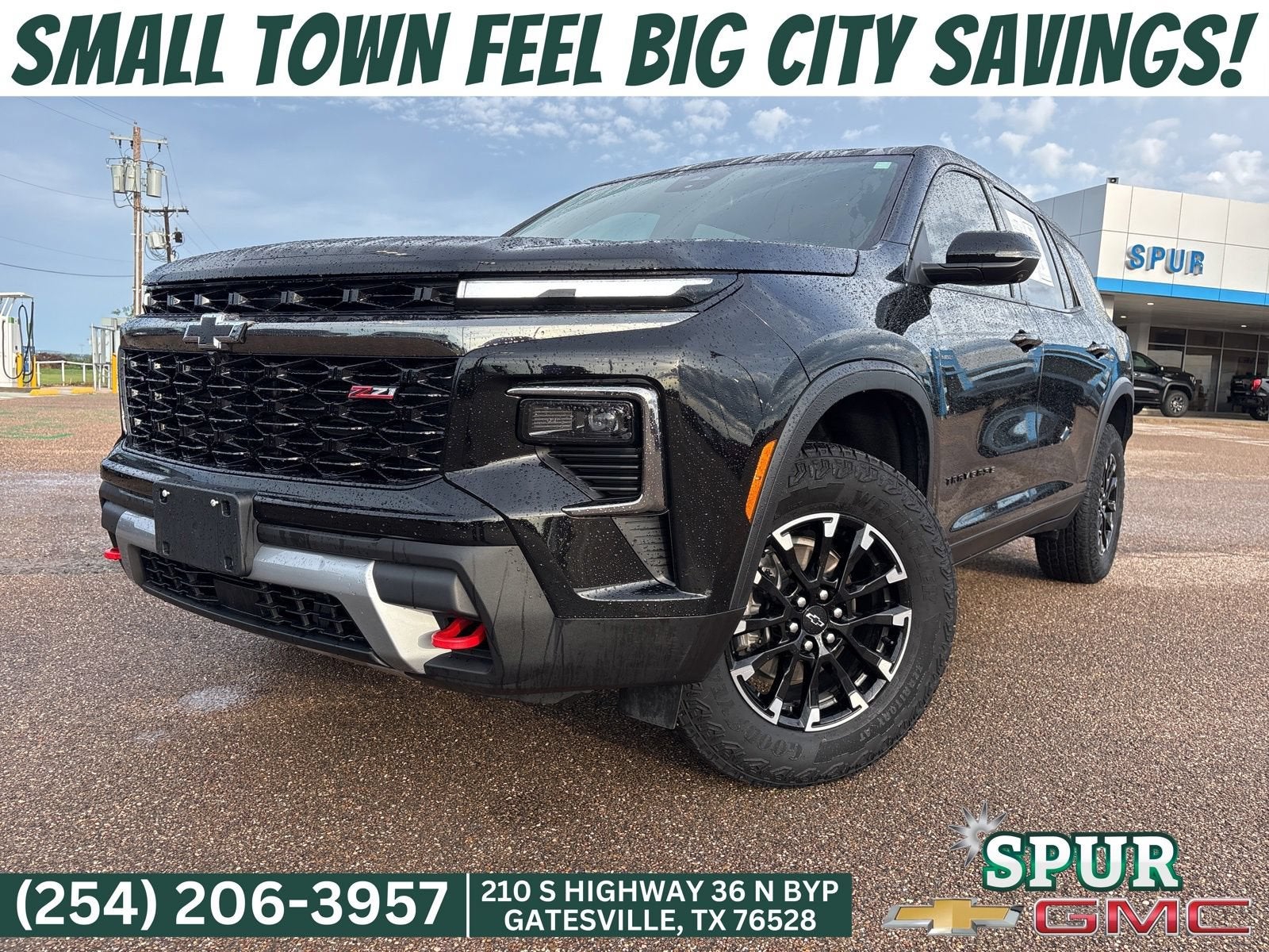 2024 Chevrolet Traverse Z71 in Mosaic Black Metallic — front three-quarter view